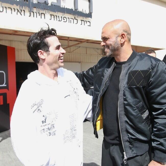 אם צפון ודרום קוריאה יכולות לעשות שלום, גם אייל גולן ואביב גפן (צילום: ענת מוסברג) אם צפון ודרום קוריאה יכולות לעשות שלום, גם אייל גולן ואביב גפן