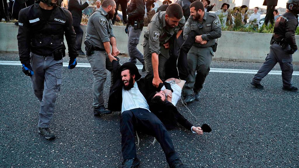 Haredi protest against mandatory IDF recruitment