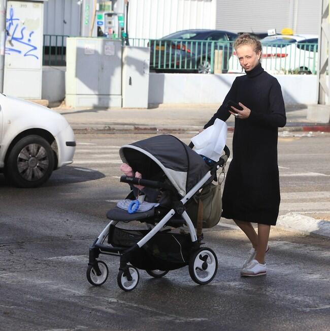 "שוב אתם פה?" יוליה פלוטקין