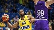 נוריס קול מול יפתח זיו