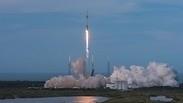 שיגור טיל ממוחזר של spaceX לחלל