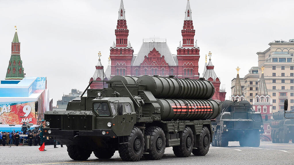 מערכת S-400 במצעד צבאי במוסקבה