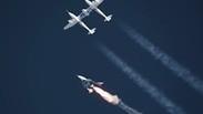 רגע ניתוק החללית של Virgin Galactic 