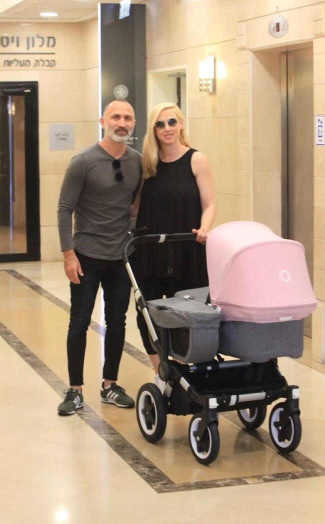 "יאללה אם אתם כבר פה.." (צילום: מוטי לבטון) "יאללה אם אתם כבר פה.."