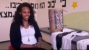 אלמז ממויה מחייכת במסגרת פרויקט "מעשה בשבעים"