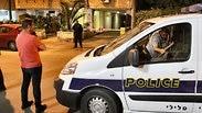 גבר דקר בת זוג  דקירה אישה רחוב דרור ראשל"צ אלימות ראשון לציון ניסיון רצח