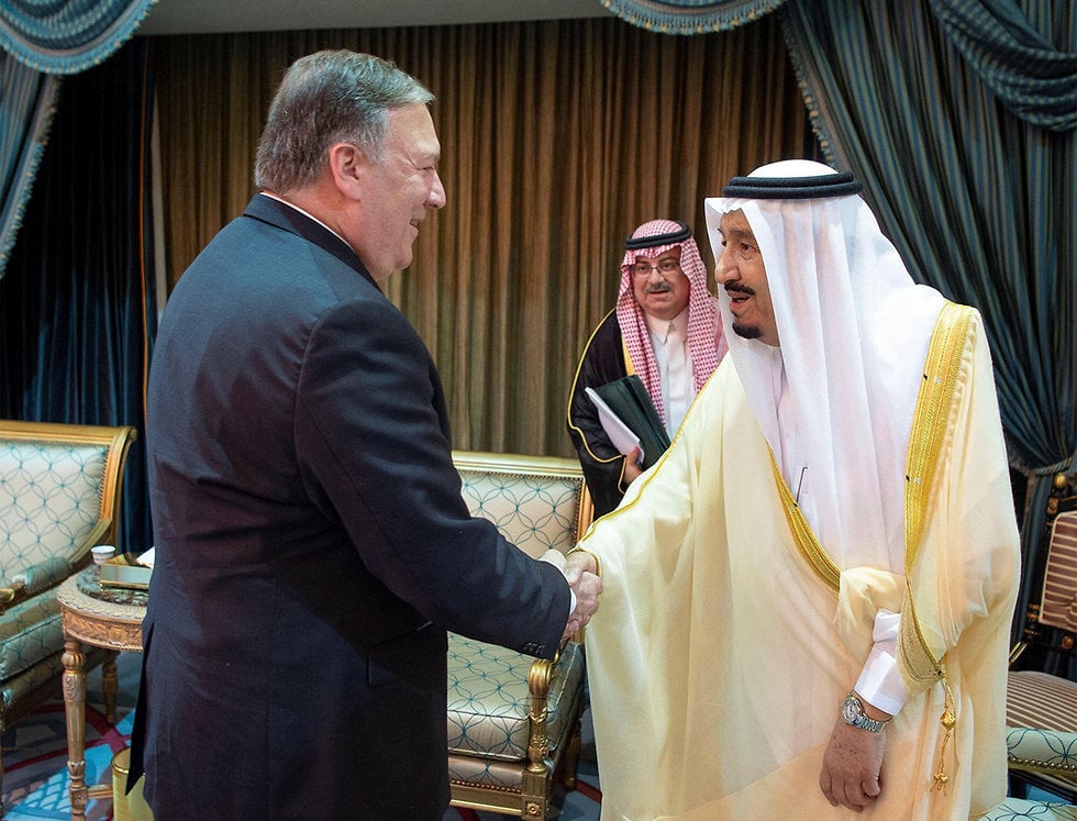 Saudi King Salman bin Abdulaziz meeting with U.S. Secretary of State Mike Pompeo (Photo: Reuters) מזכיר המדינה האמריקני מייק פומפאו