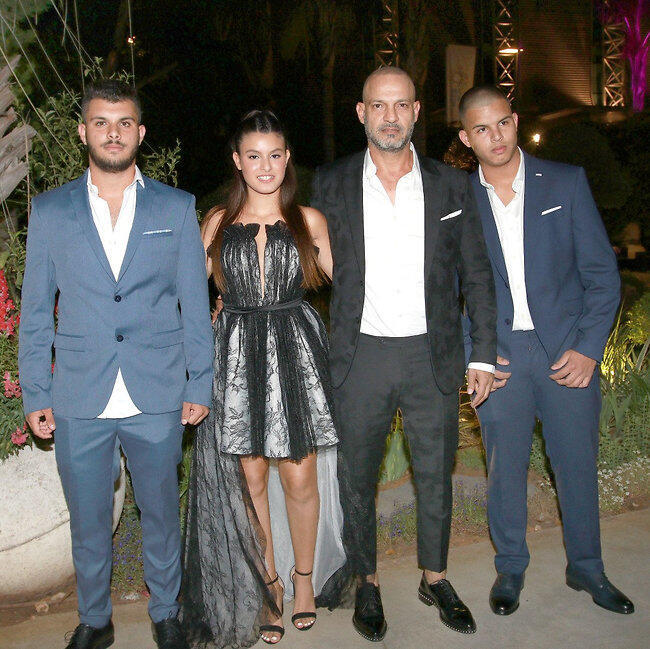 המשפחה שחוגגת. תמיר ויצמן והילדים