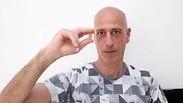 אבינוף פרומר, גיבור המאבק על התרופה לאיידס וזכויות להט"בים. 