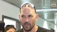 עידו קוז'יקרו מגיע לפגישה אצל השרה