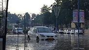 שיטפון גשם גשמים מזג אוויר שדרות הצפה כביש כבישים