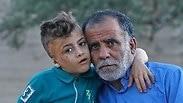 חוסיין דוואבשה עם הנכד אחמד דוואבשה