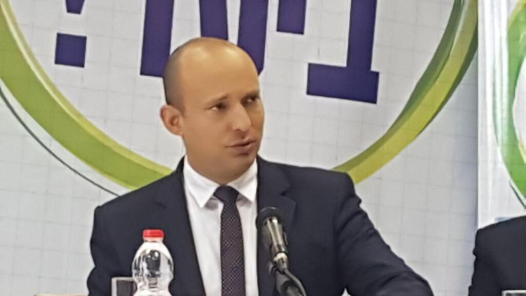 בנט במסיבת עיתונאים על "לתת חמש" (צילום: בראל אפרים) בנט מפרסם את נתוני הבגרות במתמטיקה של שנת 2018