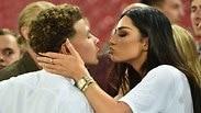 דלה עלי וחברתו רובי מיי