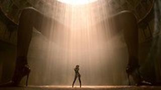 מתוך הקליפ ל-God Is A Woman