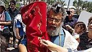 תשעה באב של הרב דב חיון, מחוץ לרבנות חיפה