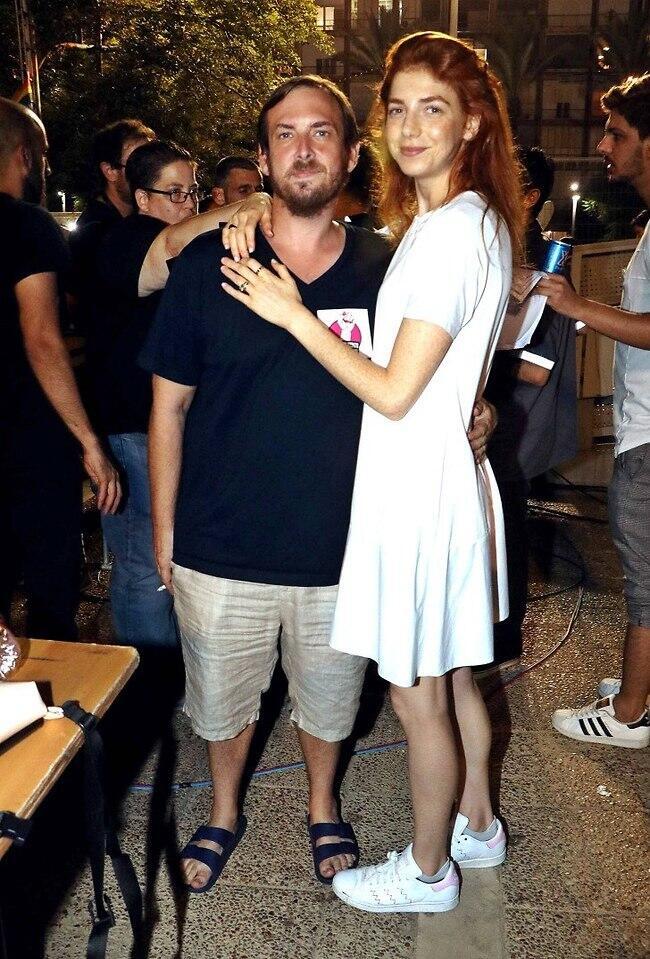 ממלכתיים. מאיה ורטהיימר וסגן ראש עיריית תל אביב-יפו אסף זמיר (צילום: אמיר מאירי) ממלכתיים. מאיה ורטהיימר וסגן ראש עיריית תל אביב-יפו אסף זמיר