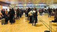 בדרך לחופשה עוברים במלחמת התשה - בתורים הארוכים