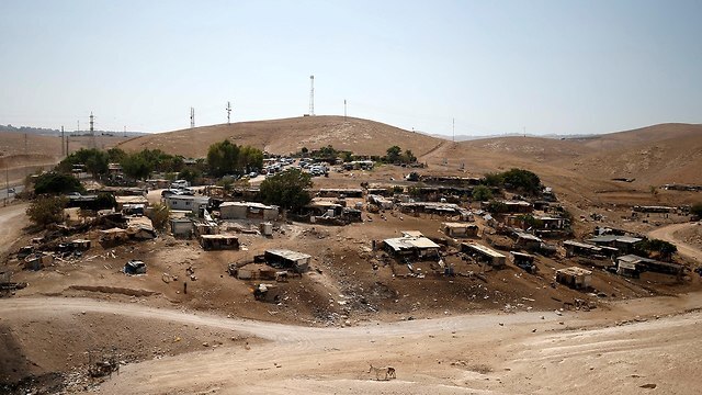 כפר בדואי  חאן אל אחמאר
