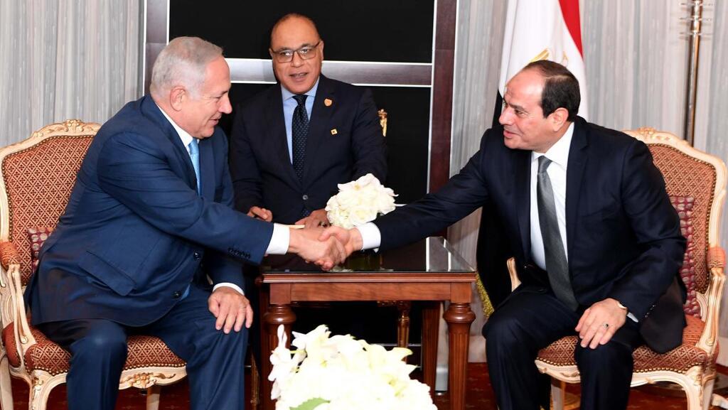 א-סיסי ונתניהו, ארכיון. "מאוקטובר שעבר אין יותר שיח בין השניים, וזה לא פשוט" (צילום: אבי אוחיון, לע"מ) נתניהו ונשיא מצרים א-סיסי בניו יורק