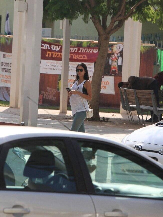 רגע לפני התעלמות (צילום: מוטי לבטון) רגע לפני התעלמות