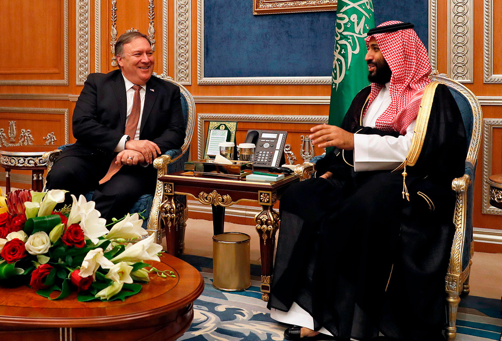 U.S. Secretary of State Mike Pompeo and Saudi Crown Prince Mohammed bin Salman (Photo: AFP) מייק פומפאו עם מוחמד בן סלמאן ב סעודיה