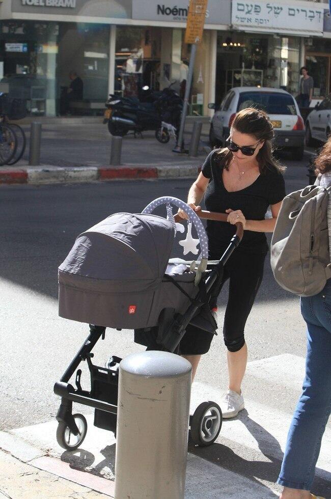 מבט לסשה הקטנה (צילום: מוטי לבטון) מבט לסשה הקטנה