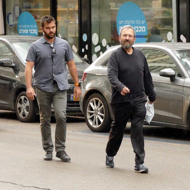 למאבטח שלום (צילום: אמיר מאירי) למאבטח שלום