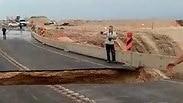 קריסת כביש 90 באזור נחל קידרון בעקבות שטפונות