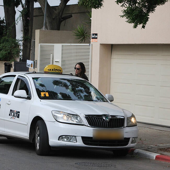 תמיד כיף לפגוש אותך. יונית לוי