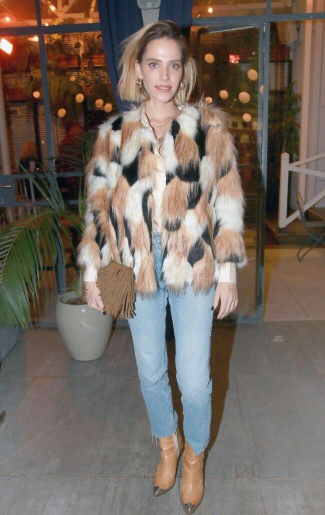 קארה סוף (מאיפה ה-coat?). רותם סלע