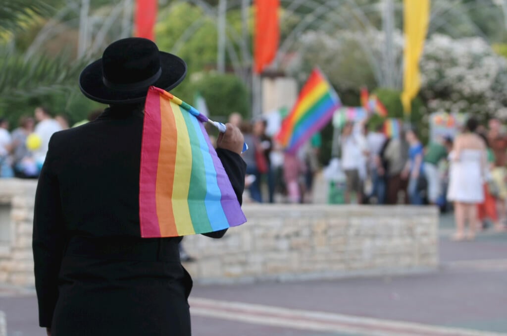 אף הומו לא צריך שיצילו אותו מעצם היותו הומו (צילום ארכיון: אלכס קולומויסקי. למצולם אין קשר לכתבה) ארכיון מצעדי גאווה בירושלים