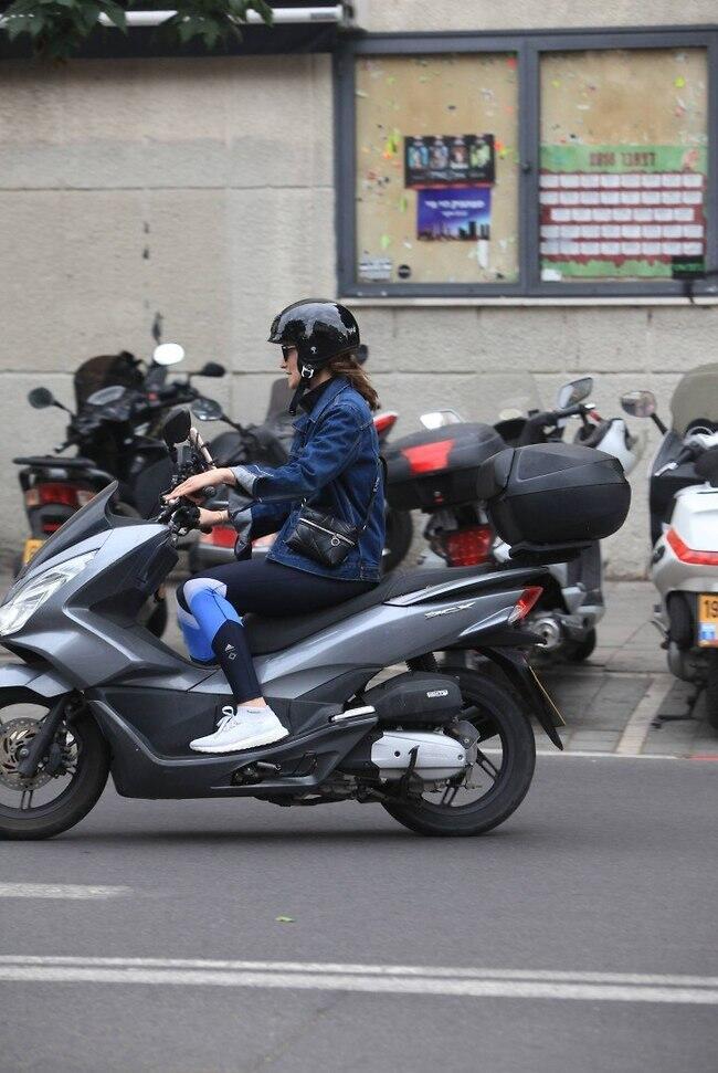 קורעת את העיר (צילום: מוטי לבטון) קורעת את העיר