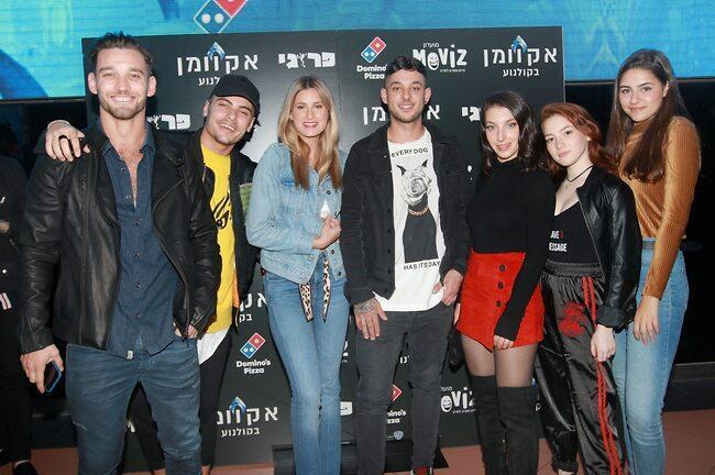 הרבה פנים חדשות. מיקה צור, בר מיניאלי, מאיה בכובסקי, ישראל אוגלבו, גל גברעם, רועי סנדלר ודין מירושניקוב