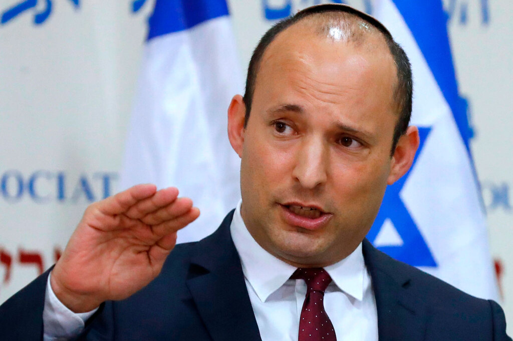 נפתלי בנט. כולם צריכים אותו, אבל לא גדול מדי (צילום: AFP) נפתלי בנט ואיילת שקד הצהרה משותפת