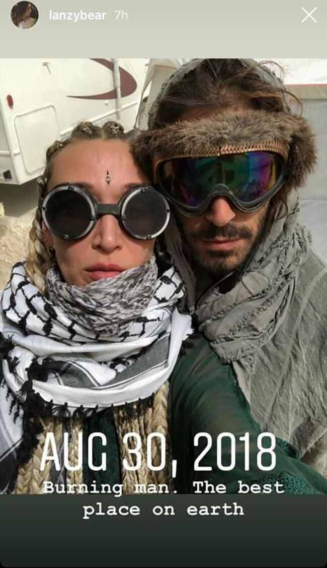 מתלבשים ככה ביום יום? אלעד עידן ואלאנה חדיד (צילום: אינסטגרם) מתלבשים ככה ביום יום? אלעד עידן ואלאנה חדיד