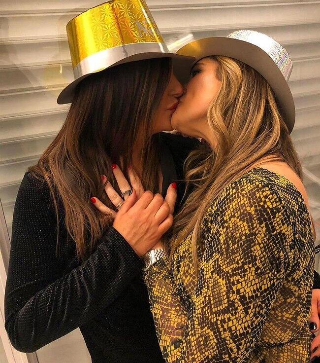 כמובן, לא יכולנו לצפות למשהו אחר. אופירה אסייג והילה בליק (צילום מסך) כמובן, לא יכולנו לצפות למשהו אחר. אופירה אסייג והילה בליק