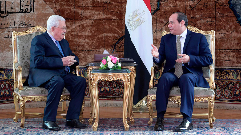 אבו מאזן עם נשיא מצרים א-סיסי