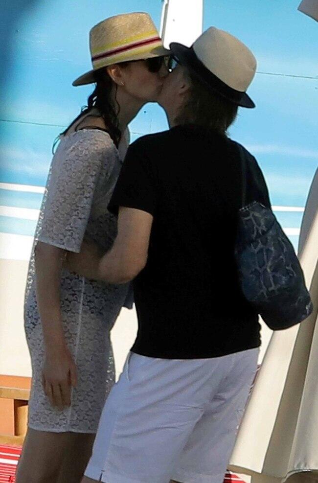 אוווווווו! (צילום: Splashnews) אוווווווו!