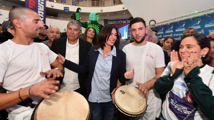 מירי רגב ב"לאומיאדה". "במה לשרים וחברי הכנסת של הסיעה" (צילום: י' צילומים, "הלאומיאדה") כנס ליכוד באילת