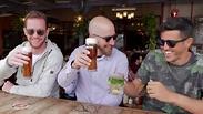 שחר צוברי' כפיר קלרו ואדם יוספה לוקחים אותנו לסיור קולנרי באילת