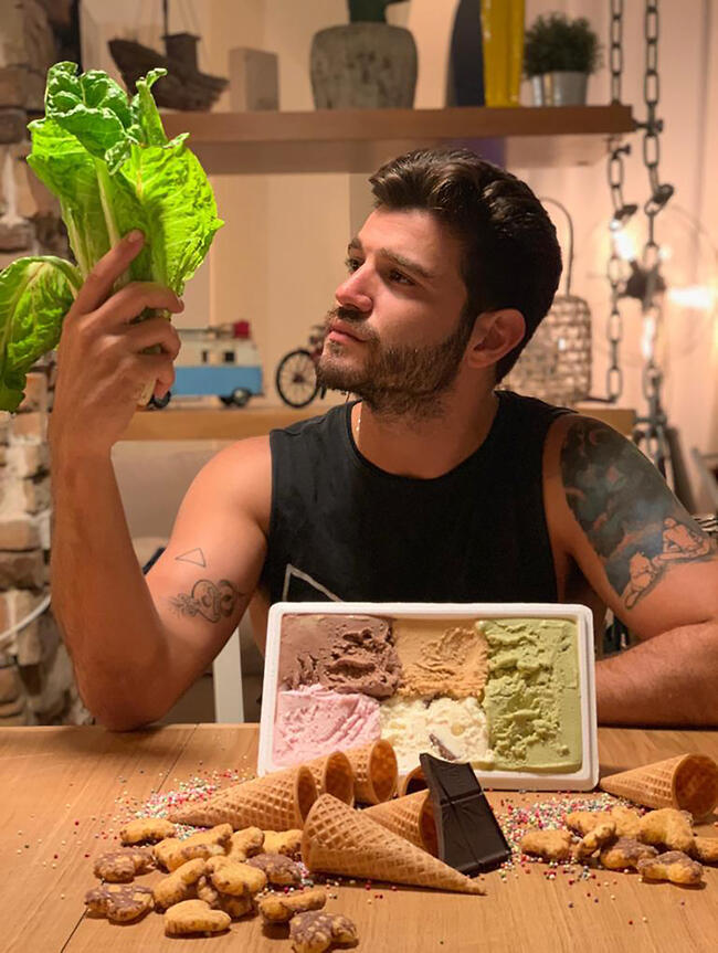 הצליח לעורר את המפורסמים. מאור שוויצר