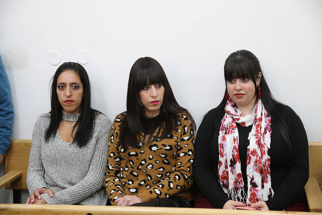 (L-R) Nicole Meyer, Elly Sapper and Dassi Erlich (Photo: Amit Shabi) האחיות דסי ארליך, אלי סאפר וניקול מאייר