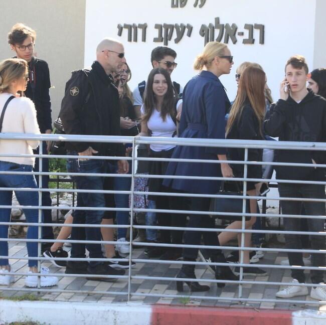 כאילו רק אתמול שירה נולדה