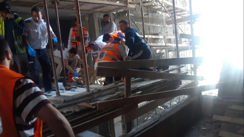 A work accident in Haifa (Photo: United Rescue) תאונת העבודה בחיפה