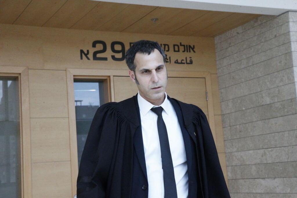 עו"ד שי רודה (צילום: מוטי קמחי) עורך דין שי רודה מייצג את החשוד
