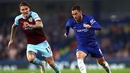אדן הזאר בפעולה