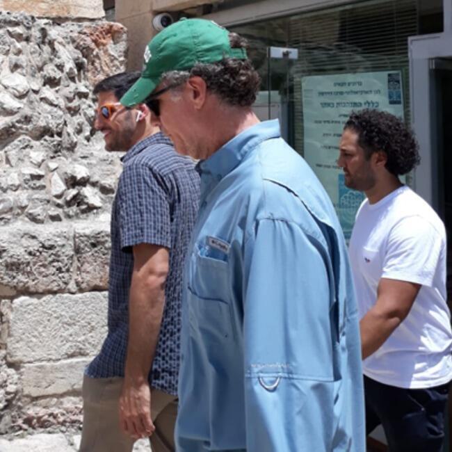 וולקאם! וויל פארל עושה את ירושלים