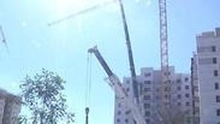 פינוי העגורן מזירת הקריסה ביבנה