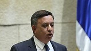 יו"ר מפלגת העבודה אבי גבאי בנאום בכורה במליאה